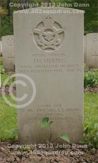 Headstone on grave for John Hubert Hering, 419001 RAAF, 462 Squadron.