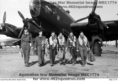 MEC1774 AWM Made-up Crew including Warrant Officer Victor Murphy 422056 RAAF, late 1944