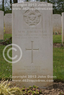Headstone on grave of Mervin Walter Rohrlach, 417761 RAAF, 462 Squadron.